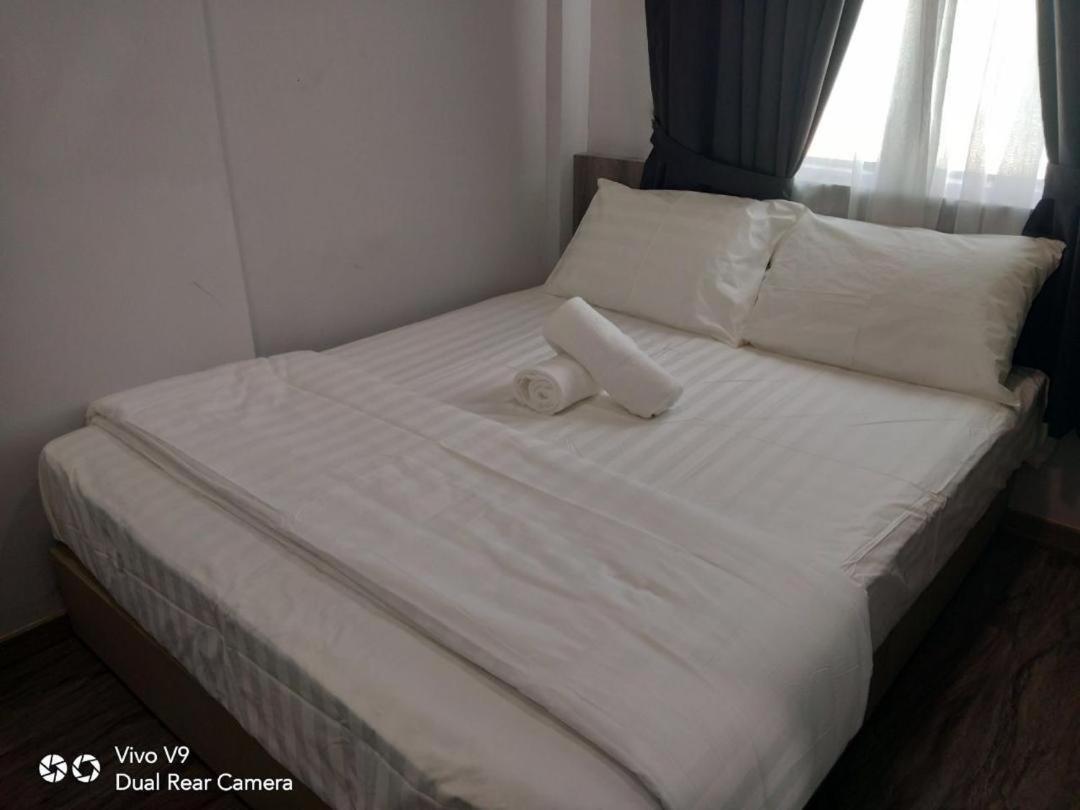 The Room Perhentian - Long Beach Кампунг-Куала-Бесут Экстерьер фото